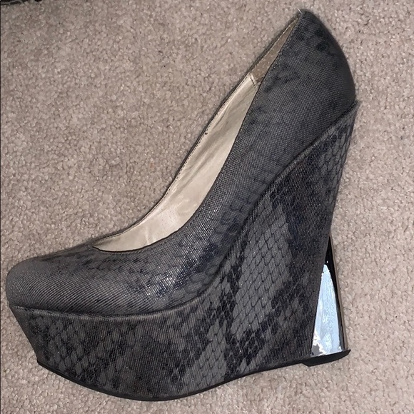 Snakeskin Wedge - Picture 4 of 5